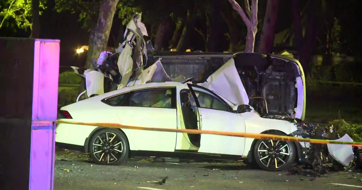 11pm-elk-grove-crash-kmaxfwty.jpg