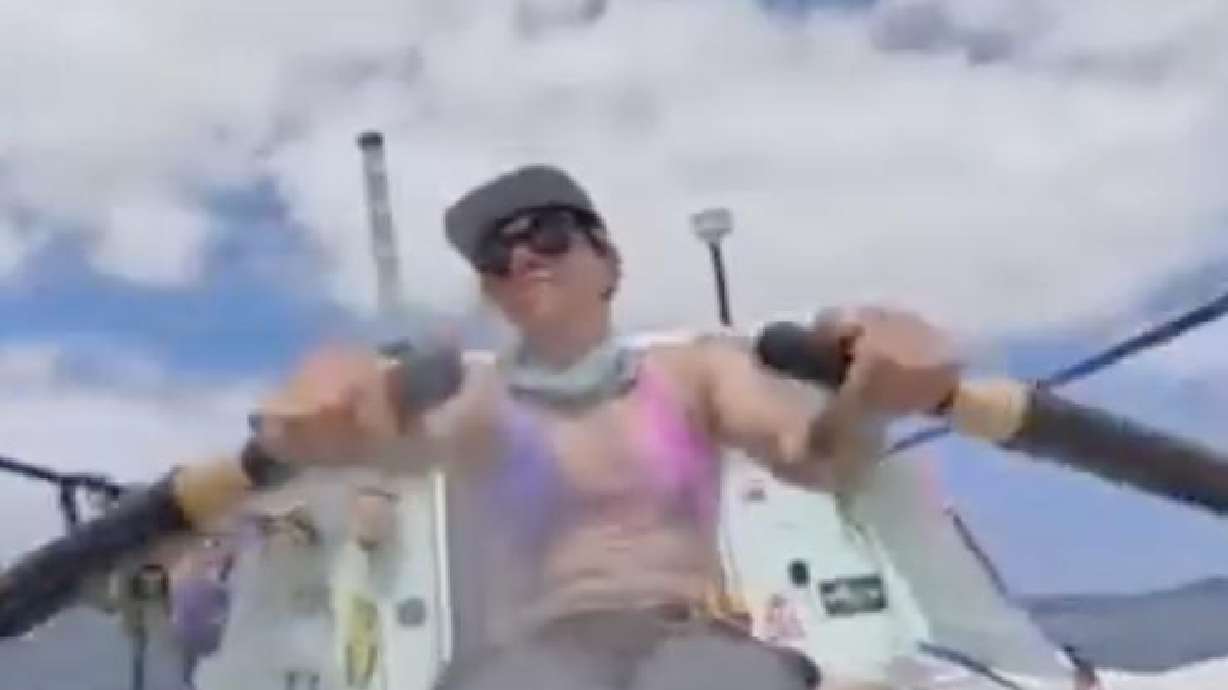 Solo female rower completes historic trek from California to Hawaii