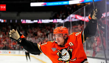 NHL Trade Rumors: Philadelphia Flyers target $90 million Anaheim Ducks star with blockbuster contract | NHL News