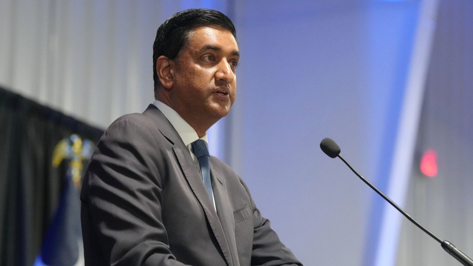 California Congressman Ro Khanna detained by Zionist settlers and Israeli soldiers in the West Bank