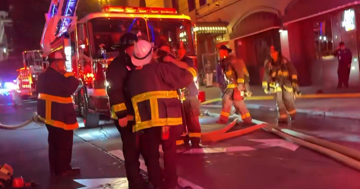 SF firefighters respond to one alarm fire at apartment complex on Mason Street