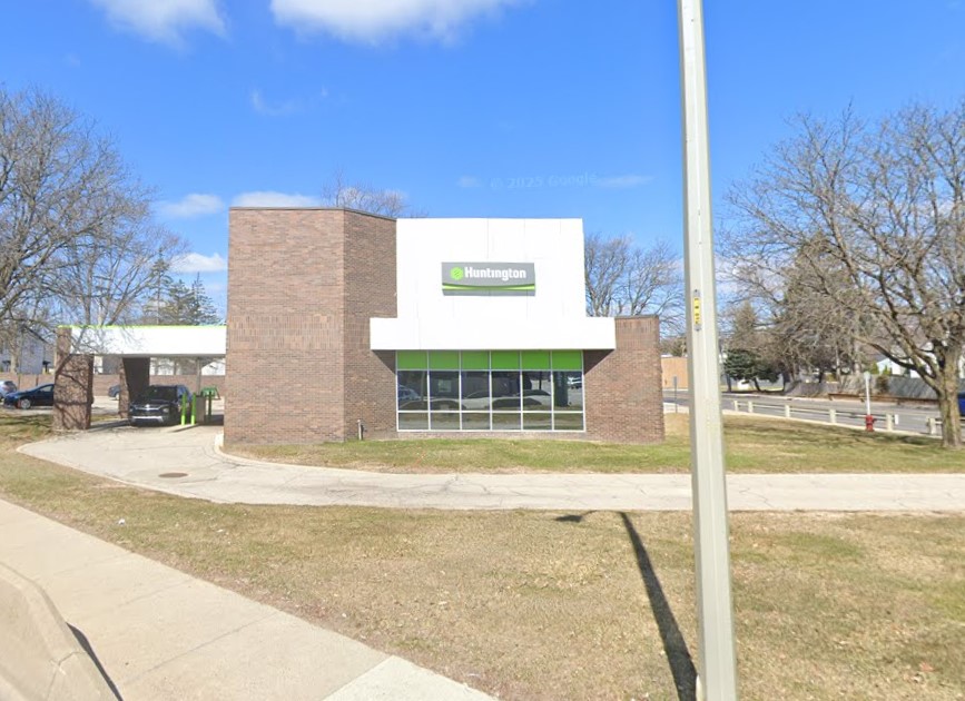 Huntington Bank to close branches in Macomb, Oakland counties – Macomb Daily