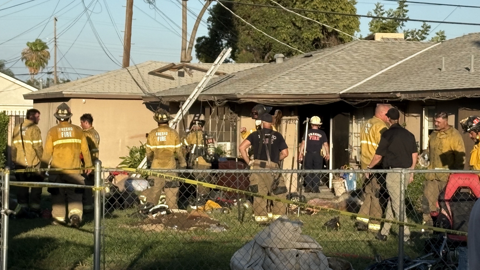1 person dead following house fire in Central Fresno, officials say
