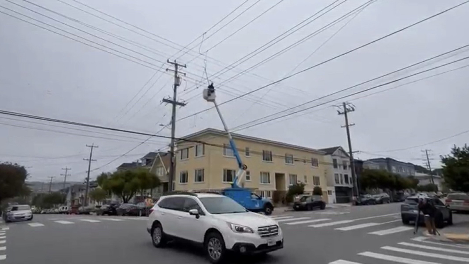 PG&E Power Outage: At least 120,000 customers in San Francisco without electricity, utility says
