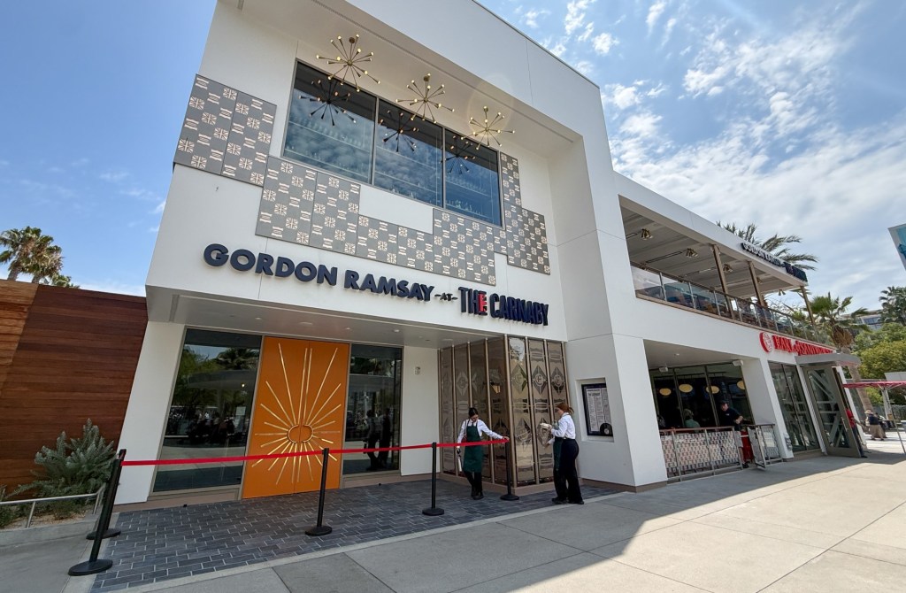 Gordon Ramsay makes fine dining fun at Downtown Disney – Daily News