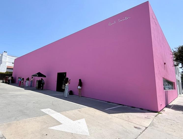 Paul Smith pink wall on Melrose Ave © Marie Fiorin