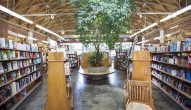 Trade booze for books this weekend at the Los Angeles Indie Book Crawl