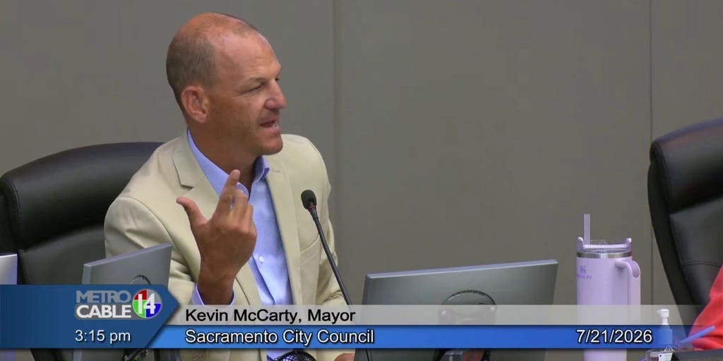 Sacramento leaders caught on hot mic during chaotic City Hall meeting