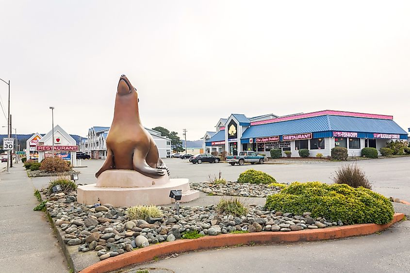 Street view near the Ocean World Aquarium in Crescent City, California