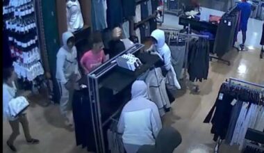 Watch: 8 steal over $10K in Nike gear from Oakland County Dick’s Sporting Goods