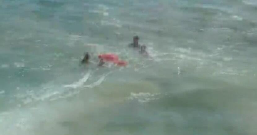 Venice Pier rip currents sweep swimmers into LA County ocean