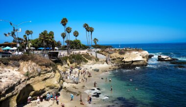 The City plans to spray odor counteractant on the La Jolla Cove