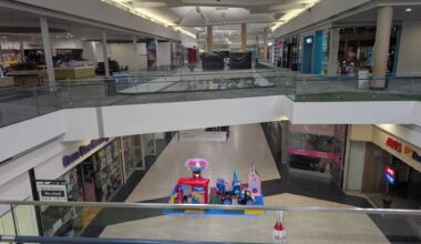 Eastridge Center Mall hosts its first ever rave concert party with DJs
