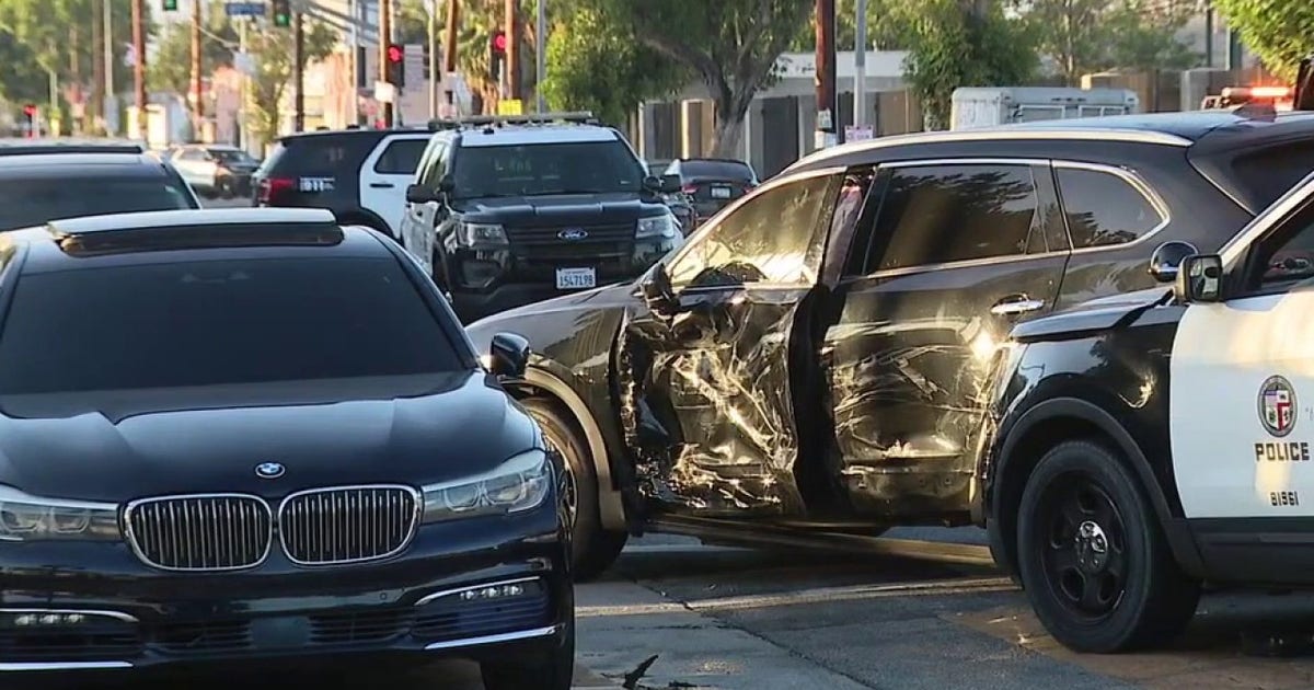 Witnesses say LAPD officer hit 6-year-old girl during South Los Angeles police chase