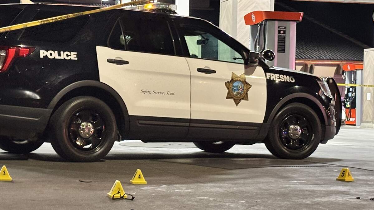 Man stabbed after fighting over gas pump, Fresno police say