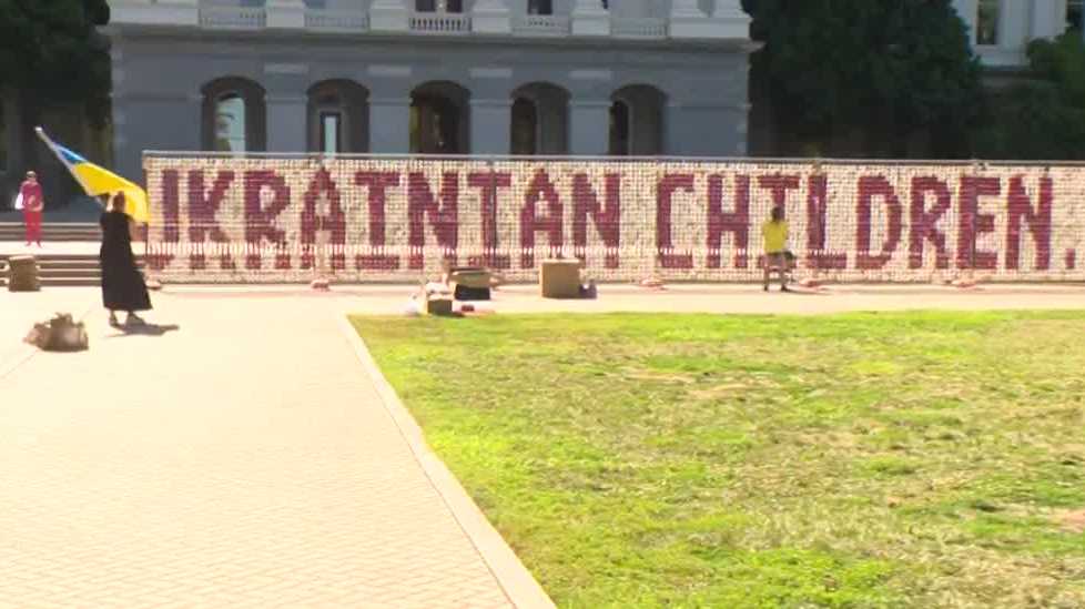 20,000 missing Ukrainian children honored at state Capitol