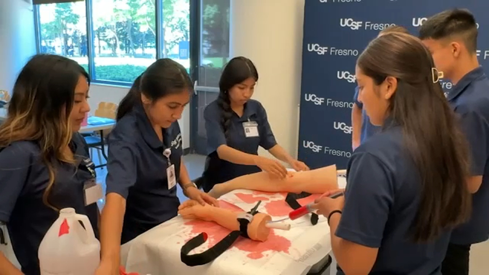 UCSF Fresno graduate gives back to Doctor's Academy as mentor and future faculty