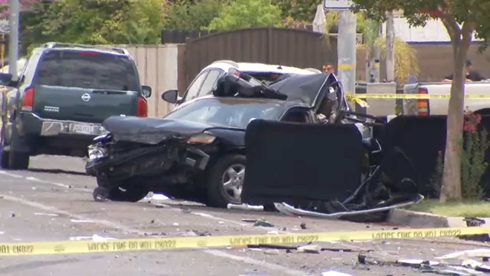 1 person killed, 1 hospitalized after rear-end collision in Northeast Fresno, police say
