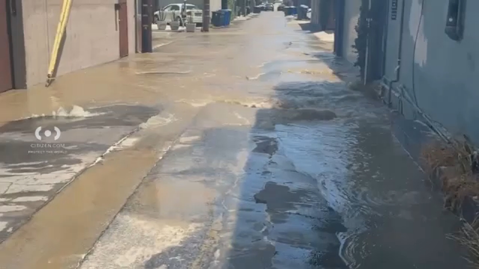 2 separate water pipe issues flood neighborhoods in Venice, damage underground parking structures