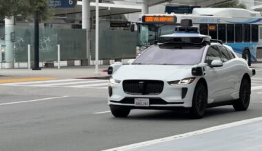 Study finds lower crash rate for Waymo vehicles in San Francisco
