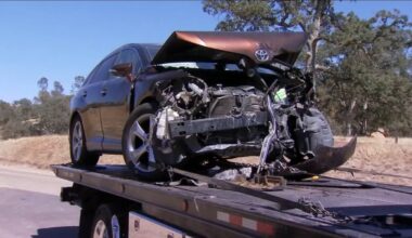 100-year-old woman killed, 4 hospitalized in violent Fresno County crash, CHP says
