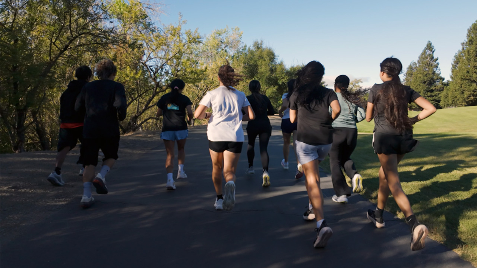 Cristo Rey San Jose Jesuit High School track coach launches program to help low-income kids run marathons