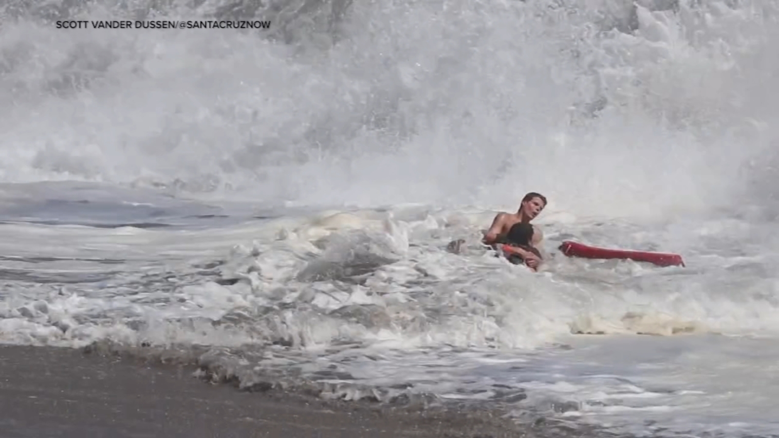 Heart-pounding video shows strong waves as lifeguards rescue swimmer at Seabright Beach in Santa Cruz County, California