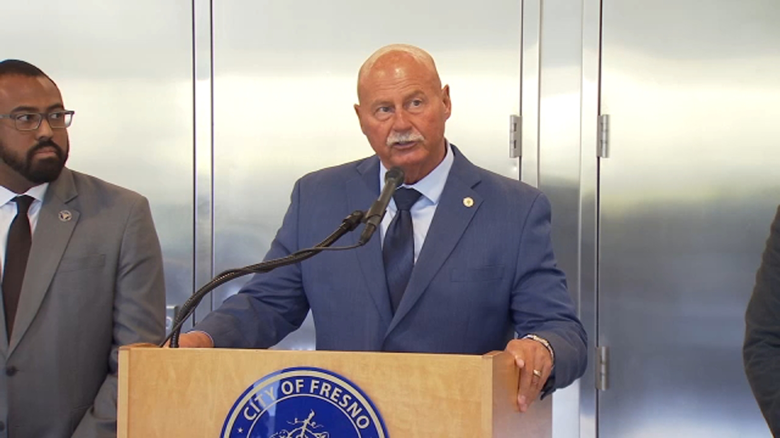 Fresno Mayor Jerry Dyer says he'll run for third term if Nov. ballot proposal passes