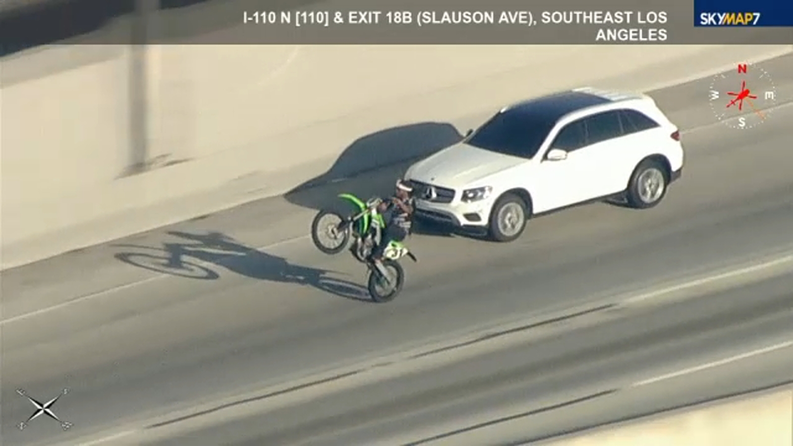 High-speed police chase through Los Angeles, California includes dangerous encounter with dirt bike riders | Video