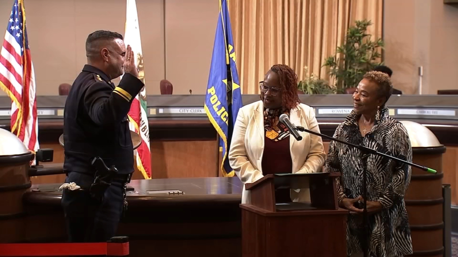Oakland Mayor Barbara Lee swears in 29-year department vet James Beere as city's new official police chief at City Hall