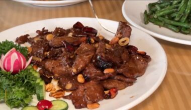 Hu's Szechwan Restaurant has been a Westside favorite for nearly 50 years - ABC7 Community Eats