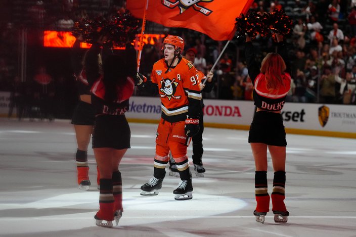 Leo-Carlsson-Ducks-Three-Stars-NHL-2026.JPG