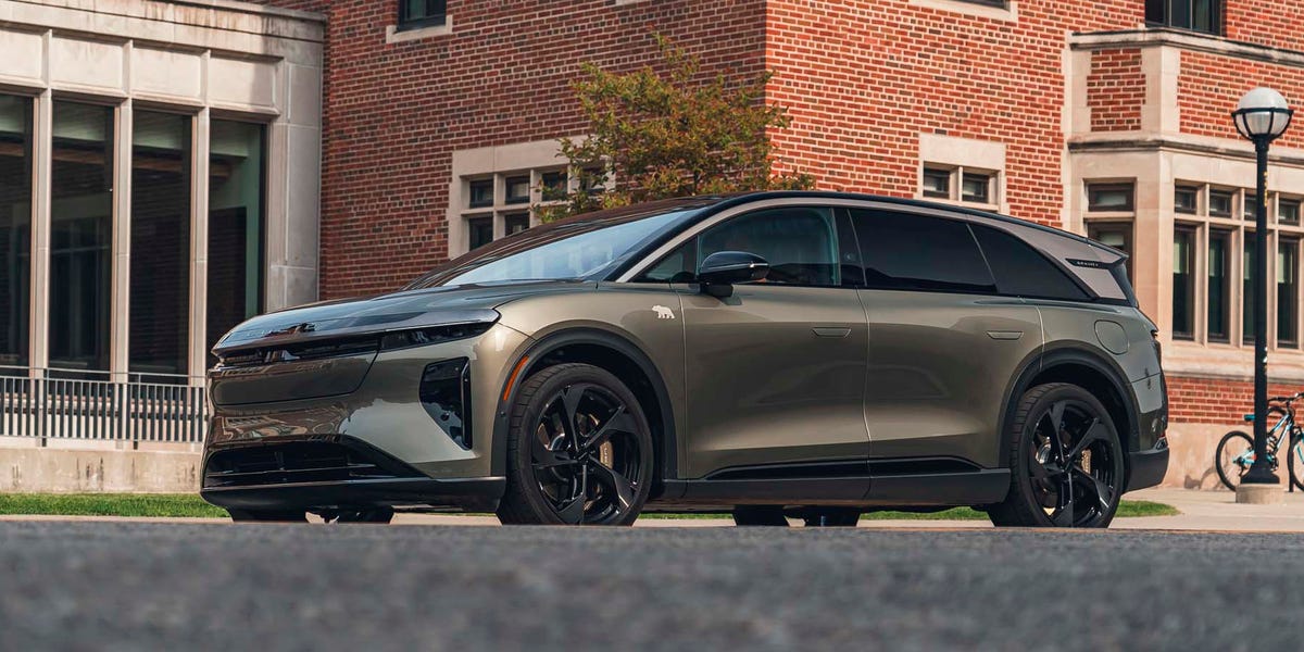 You Might Get $3500 Off Some New EVs if You Live in California