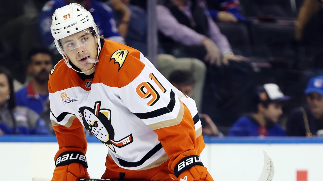 Pros and Cons of Ducks Matching Leo Carlsson's $90 Million Offer Sheet From Flyers