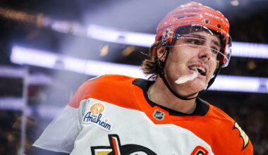 Ducks match Carlsson NHL-record offer sheet, lock in franchise player