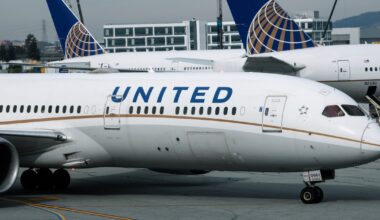 United Airlines employee threatens to call ICE on Bay Area family at SFO