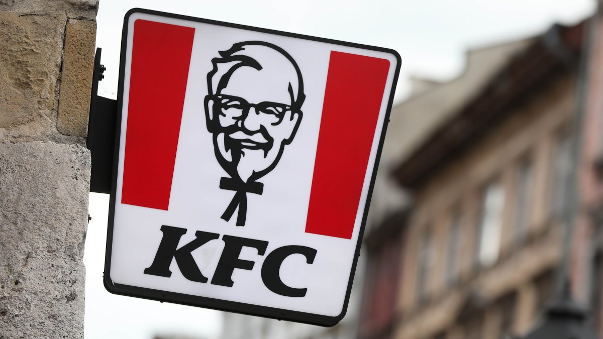 KFC founder Colonel Sanders’ personal items up for auction – NBC Los Angeles