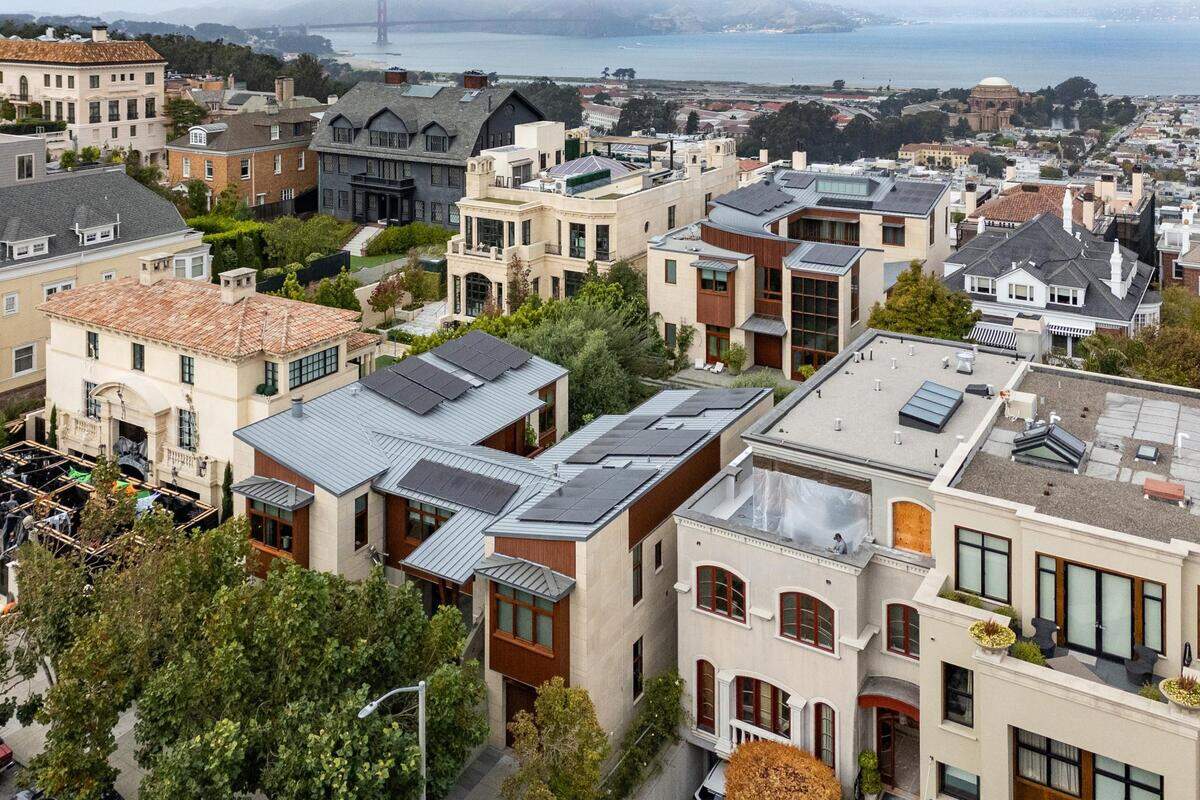 The Pacific Heights estate is listed for $65 million at 2835 Broadway in San Francisco. The modern, Mark LaRoche-designed compound spans two legal parcels totaling about 0.39 acres and includes an 11,156-square-foot main residence and a 4,823-square-foot guest house.