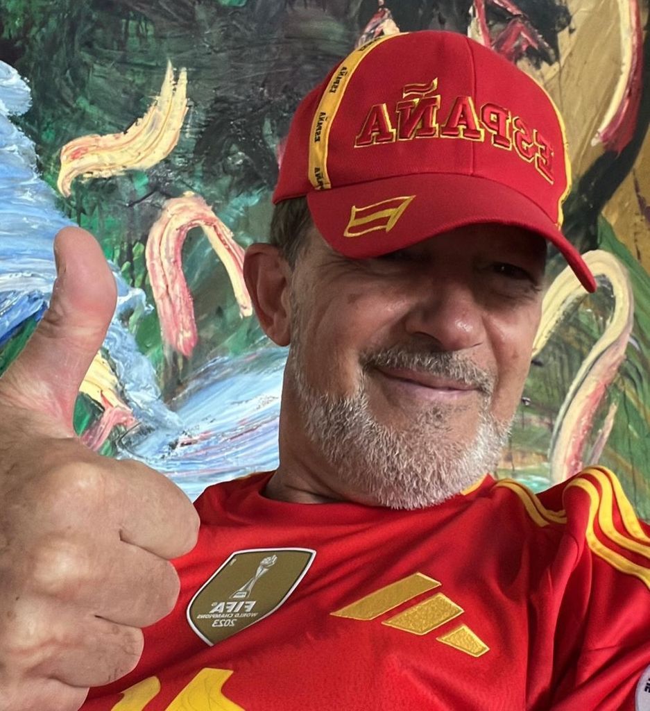 Rosalía, Penélope Cruz, Stella Banderas, and more cheer Spain to World Cup victory in Los Angeles