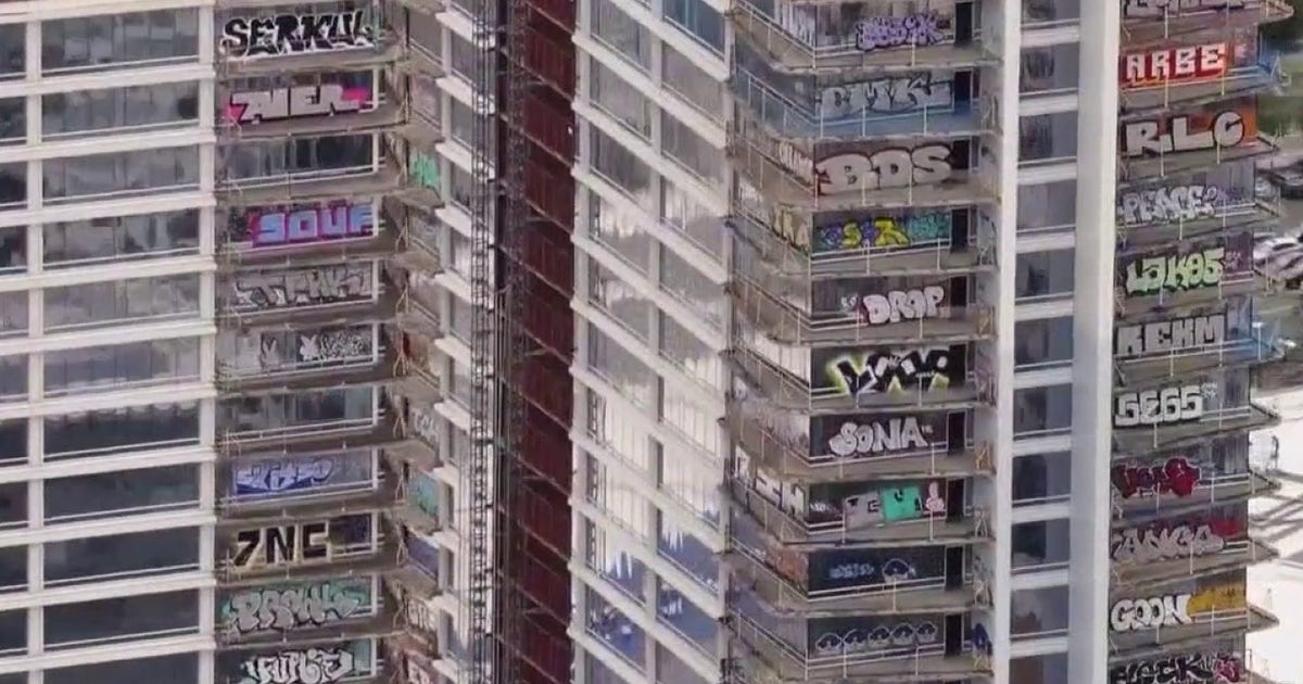 Cleanup set to begin at downtown Los Angeles' 'Graffiti Towers'