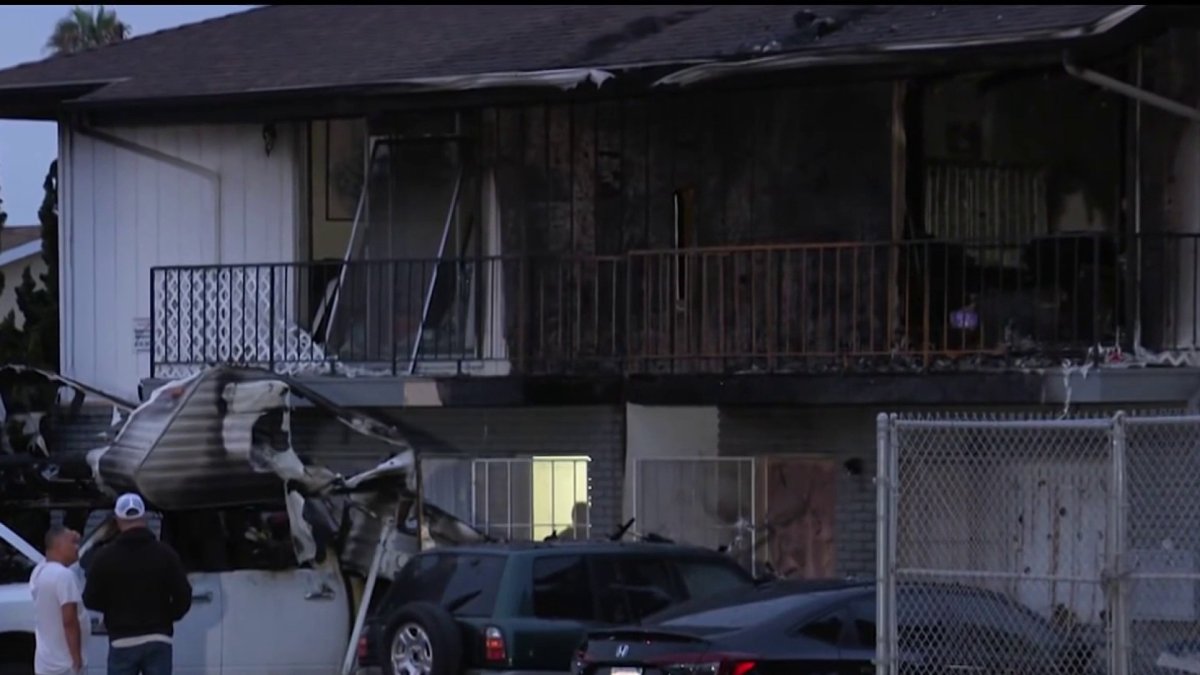 Search underway for arson suspect after 3 hurt in Imperial Beach fire – NBC 7 San Diego