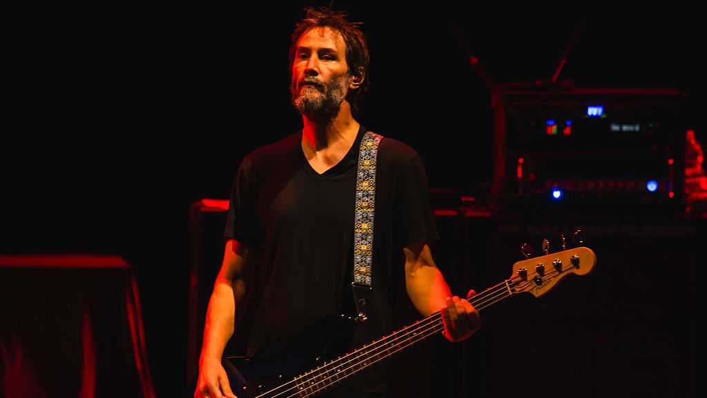 Keanu Reeves’ band Dogstar will perform in California this fall