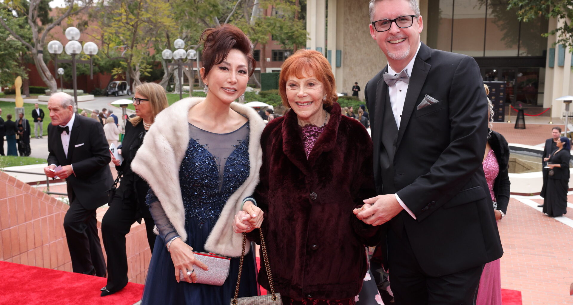 Glorya Kaufman Estate Auction Showcases L.A. Arts Legacy