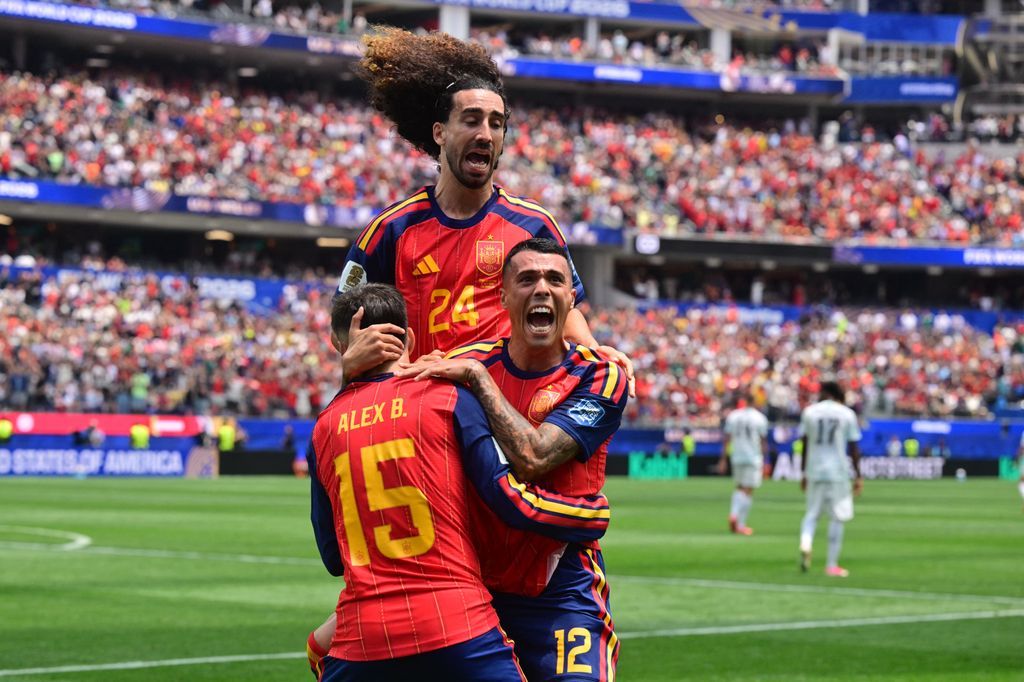 Spain beat Austria 3-0 in their round of 32 match.