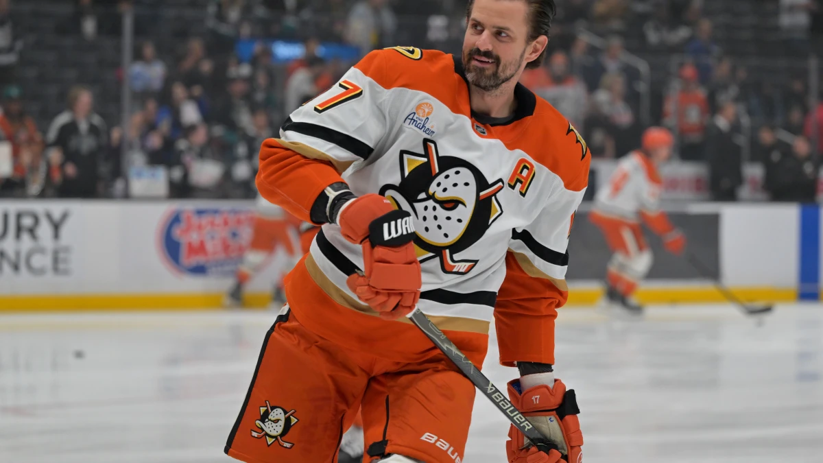Anaheim will pay Toronto to take a 37-goal scorer