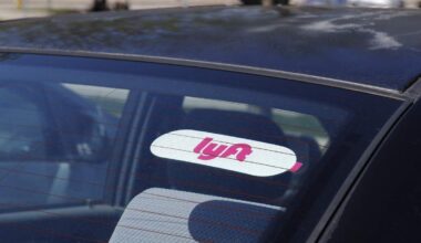 Anaheim Considers Taxing Disneyland Ubers & Lyfts