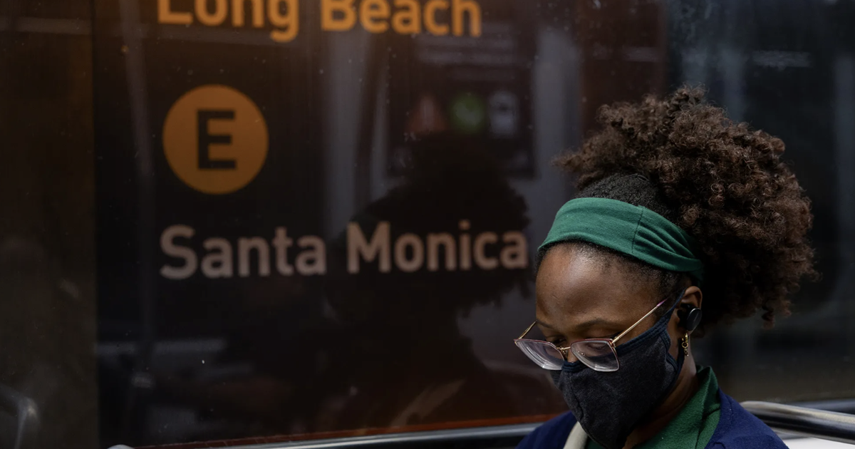L.A. College Students Face Wild Commutes and Safety Fears on Metro System | Traffic