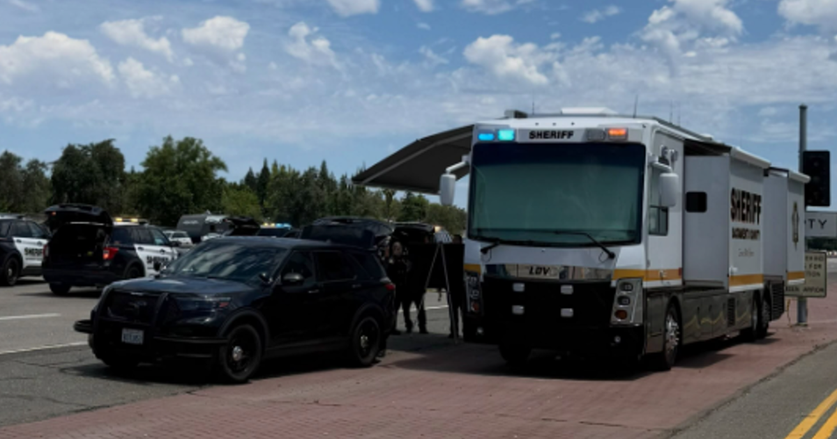 Deputies fatally shoot suspect on Interstate 80 in Sacramento | California News