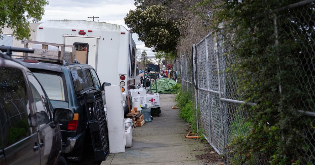 Berkeley moves toward removing ‘abandoned’ RVs, approves 60 miles of repaving projects | City Government