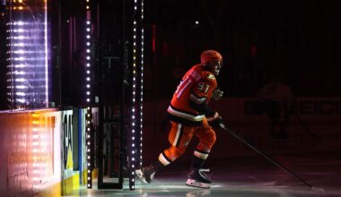 Ducks Match Flyers' Offer Sheet To Keep Carlsson
